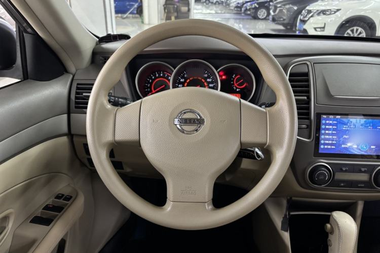Used Nissan Sylphy 2012 Classic 1.6XE Automatic Comfort Edition Interior 2
