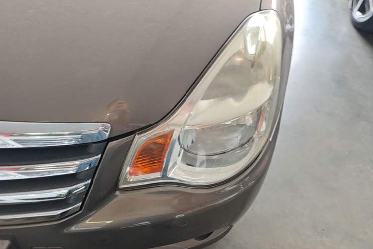 Used Nissan Sylphy 2012 Classic 1.6XE Automatic Comfort Edition Left Front Headlight