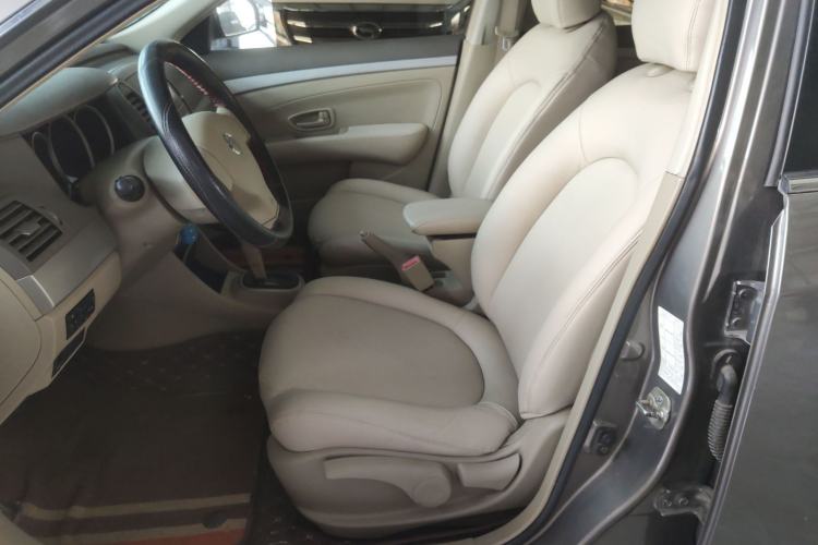 Used Nissan Sylphy 2012 Classic 1.6XE Automatic Comfort Edition Left Front Seat