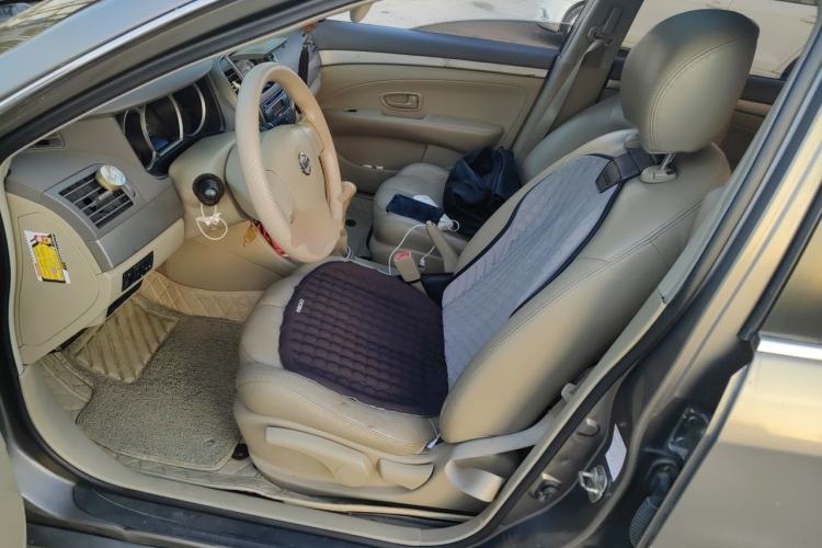 Used Nissan Sylphy 2012 Classic 1.6XL Manual Luxury Edition Left Front Seat