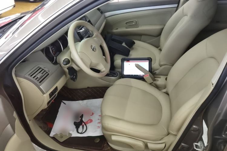 Used Nissan Sylphy 2012 Classic 1.6XE Automatic Comfort Edition Left Front Seat