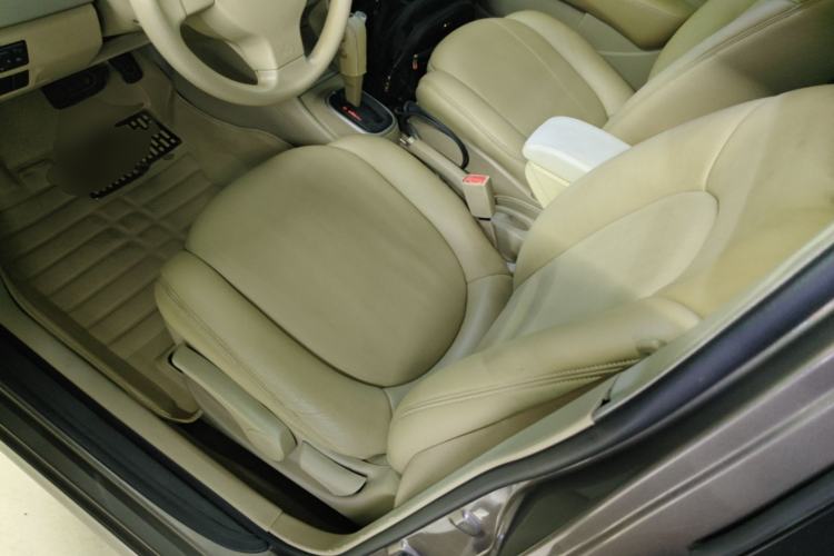 Used Nissan Sylphy 2012 Classic 1.6XE Automatic Comfort Edition Left Front Seat