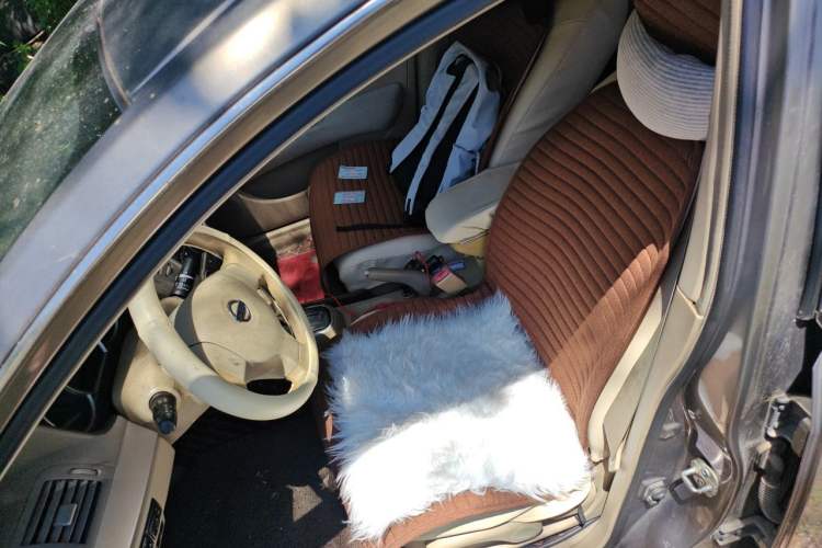 Used Nissan Sylphy 2012 Classic 1.6XE Automatic Comfort Edition Left Front Seat