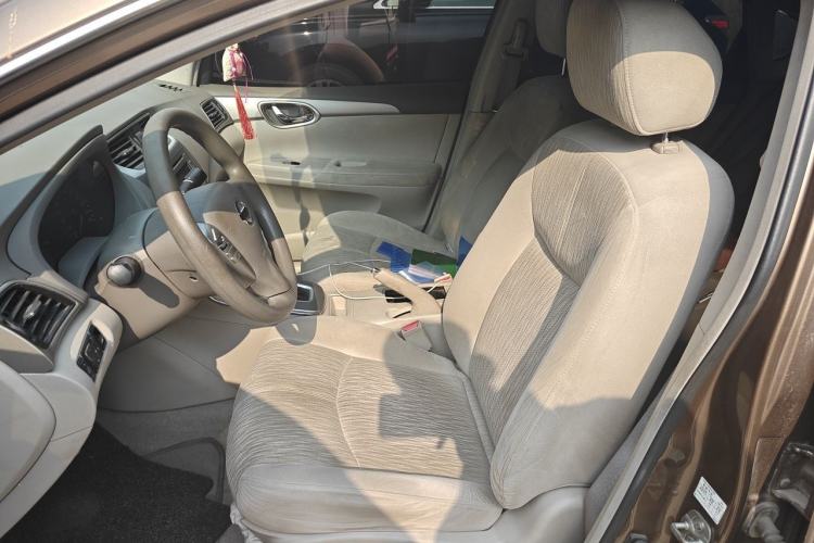 Used Nissan Sylphy 2012 1.8XE CVT Comfort Edition Left Front Seat