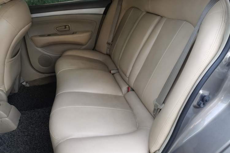 Used Nissan Sylphy 2012 Classic 1.6XE Manual Comfort Edition Left Rear Seat