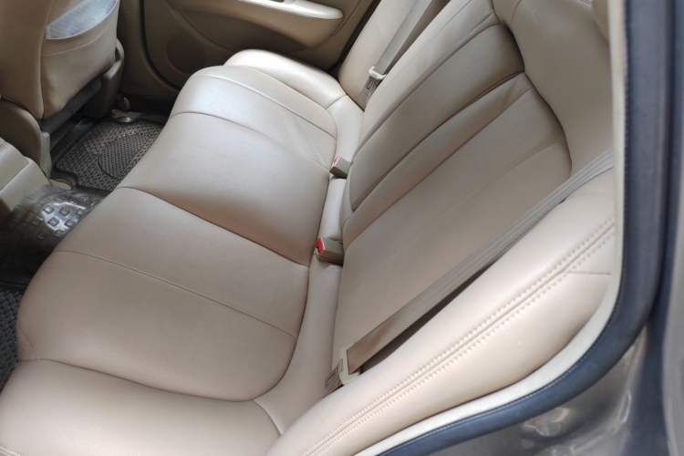 Used Nissan Sylphy 2012 Classic 1.6XE Automatic Comfort Edition Left Rear Seat