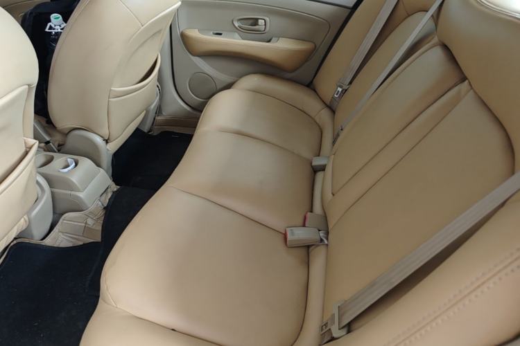 Used Nissan Sylphy 2012 Classic 1.6XE Automatic Comfort Edition Left Rear Seat