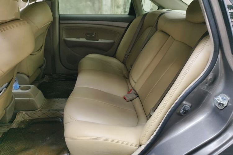 Used Nissan Sylphy 2012 Classic 1.6XE Automatic Comfort Edition Left Rear Seat