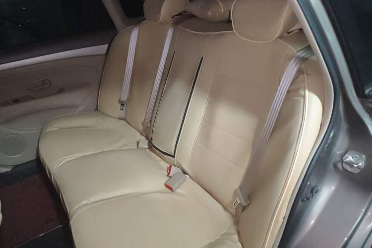 Used Nissan Sylphy 2012 Classic 1.6XE Automatic Comfort Edition Left Rear Seat