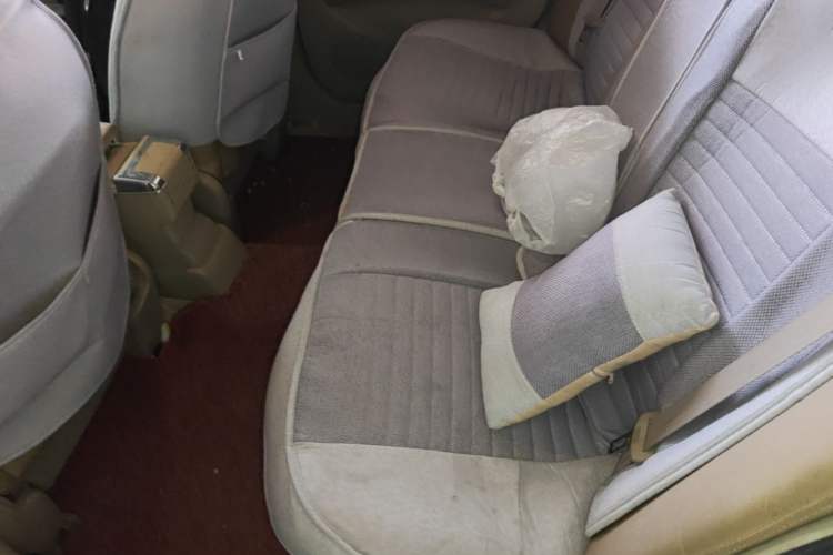 Used Nissan Sylphy 2012 Classic 1.6XE Automatic Comfort Edition Left Rear Seat