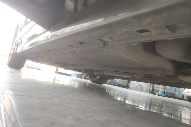Used Nissan Sylphy 2012 Classic 1.6XE Automatic Comfort Edition Left Side Sill