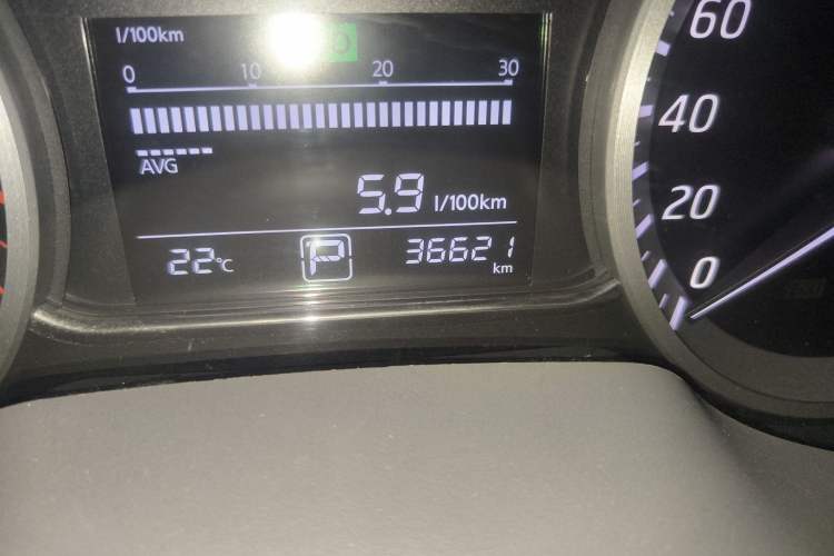 Used Nissan Sylphy 2012 1.8XL CVT Luxury Edition Odometer Close Up