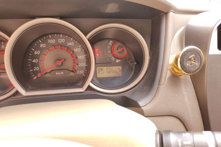 Used Nissan Sylphy 2012 Classic 1.6XE Automatic Comfort Edition Odometer Close Up