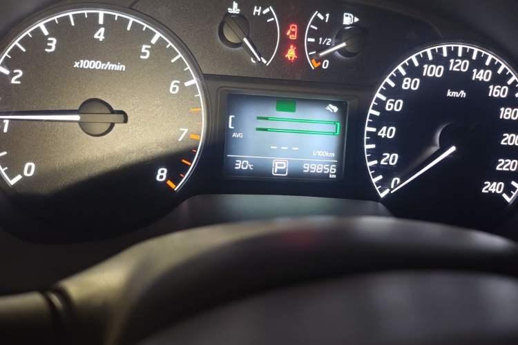 Used Nissan Sylphy 2012 1.6 XL CVT Luxury Edition Odometer Close Up