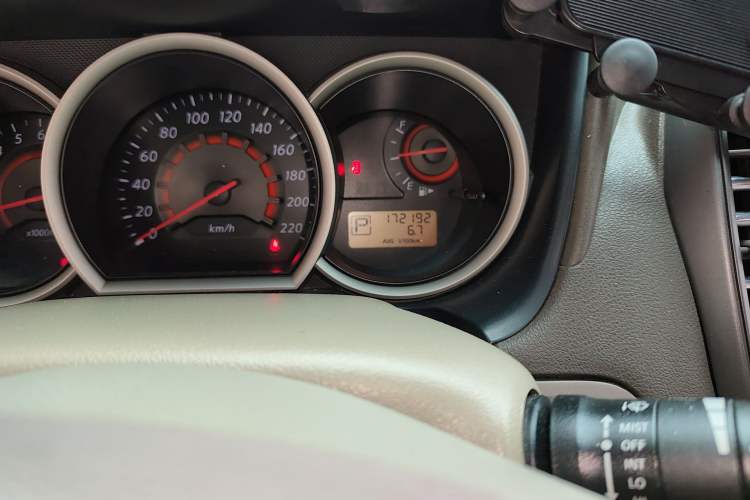 Used Nissan Sylphy 2012 Classic 1.6XE Automatic Comfort Edition Odometer Close Up