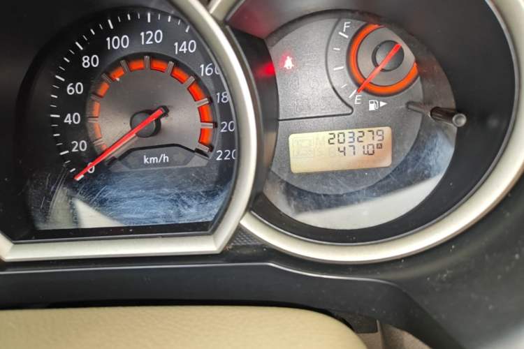 Used Nissan Sylphy 2012 Classic 1.6XE Manual Comfort Edition Odometer Close Up