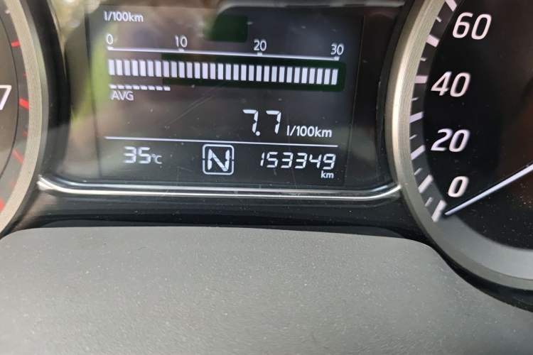 Used Nissan Sylphy 2012 1.8XL CVT Luxury Edition Odometer Close Up