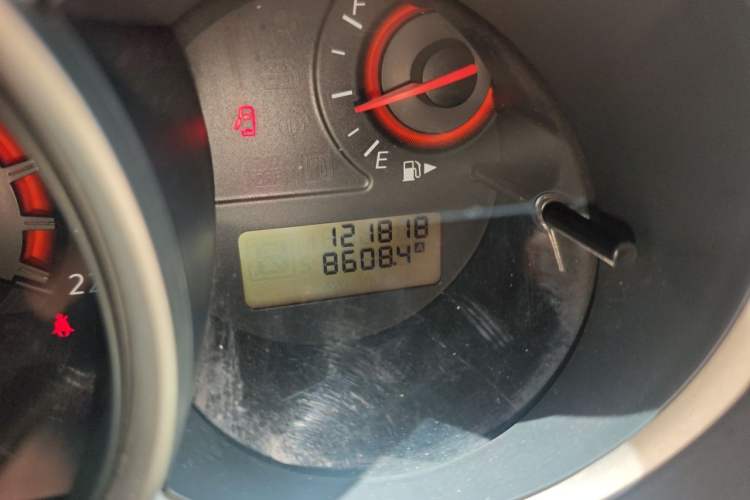 Used Nissan Sylphy 2012 Classic 1.6XE Manual Comfort Edition Odometer Close Up