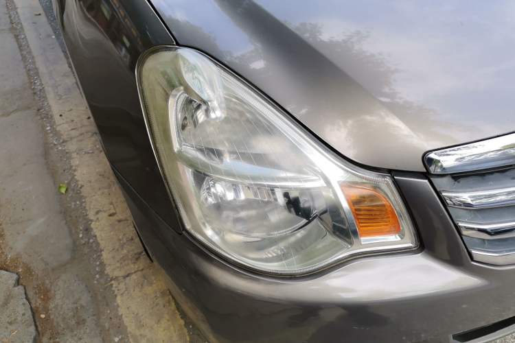 Used Nissan Sylphy 2012 1.6 XL CVT Luxury Edition Right Front Headlight