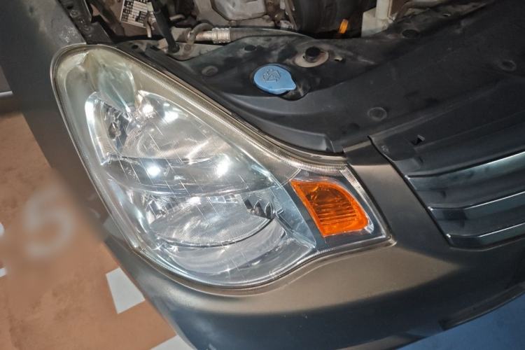 Used Nissan Sylphy 2012 Classic 1.6XE Automatic Comfort Edition Right Front Headlight