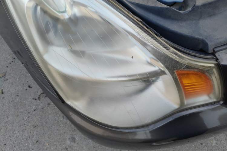 Used Nissan Sylphy 2012 Classic 1.6XL Manual Luxury Edition Right Front Headlight