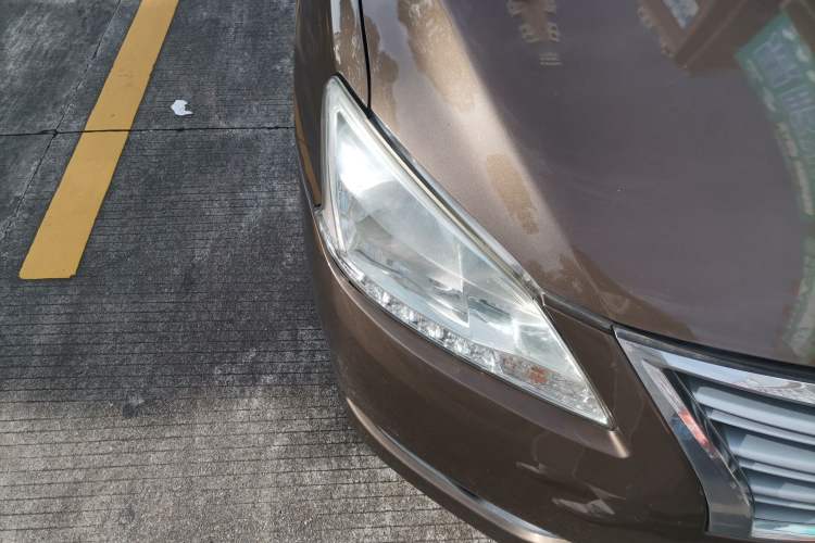 Used Nissan Sylphy 2012 1.6XE CVT Comfort Edition Right Front Headlight