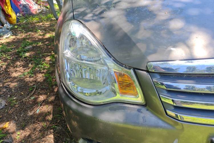 Used Nissan Sylphy 2012 Classic 1.6XE Automatic Comfort Edition Right Front Headlight