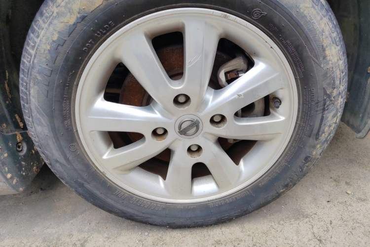 Used Nissan Sylphy 2012 Classic 1.6XE Automatic Comfort Edition Right Front Wheel Hub