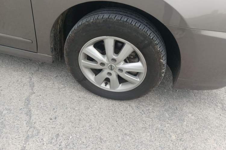 Used Nissan Sylphy 2012 Classic 1.6XE Manual Comfort Edition Right Front Wheel Hub
