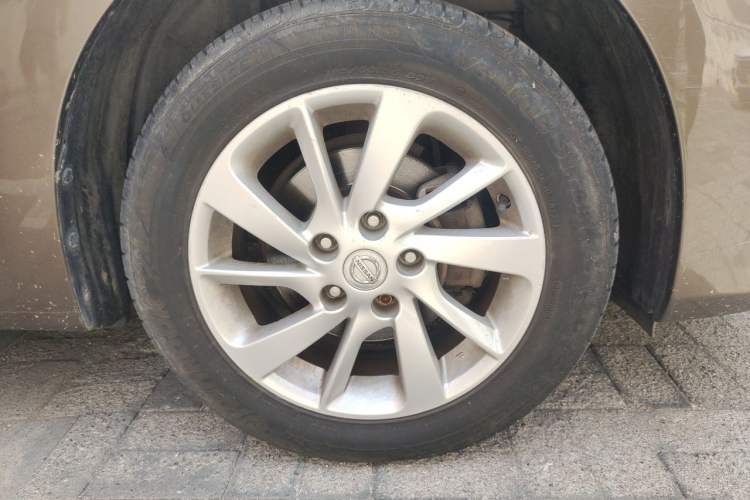 Used Nissan Sylphy 2012 1.6 XL Manual Luxury Edition Right Front Wheel Hub