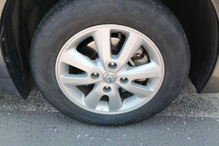 Used Nissan Sylphy 2012 Classic 1.6XL Manual Luxury Edition Right Front Wheel Hub