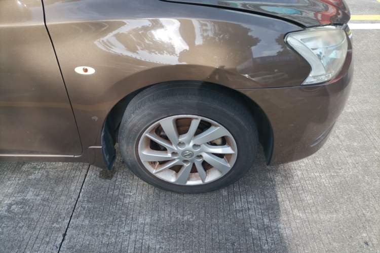 Used Nissan Sylphy 2012 1.6XE CVT Comfort Edition Right Front Wheel Hub