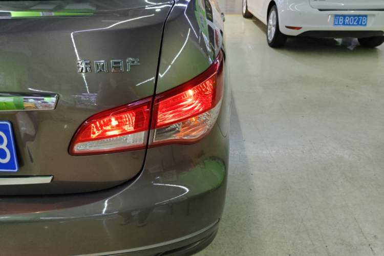 Used Nissan Sylphy 2012 Classic 1.6XE Automatic Comfort Edition Right Rear Taillight