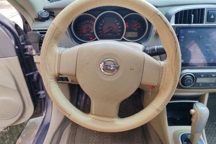 Used Nissan Sylphy 2012 Classic 1.6XE Automatic Comfort Edition Steering Wheel