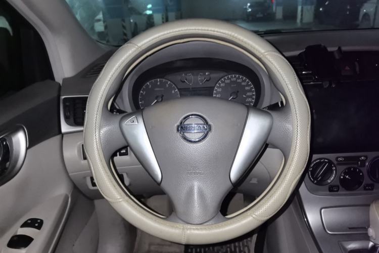 Used Nissan Sylphy 2012 1.6XE CVT Comfort Edition Steering Wheel