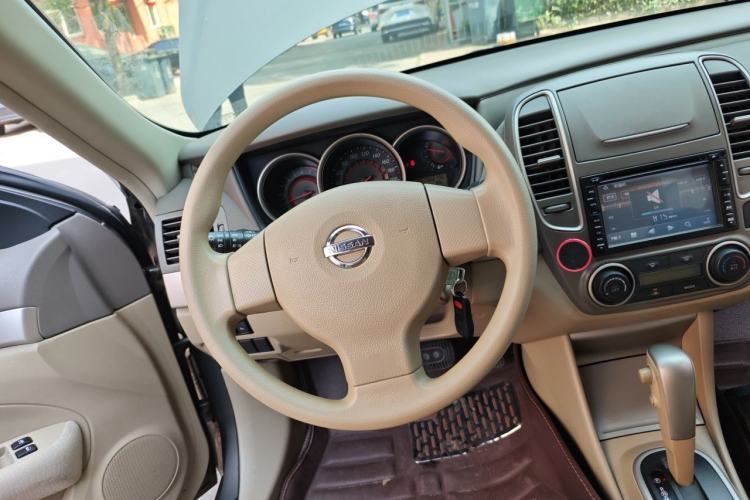 Used Nissan Sylphy 2012 Classic 1.6XE Automatic Comfort Edition Steering Wheel