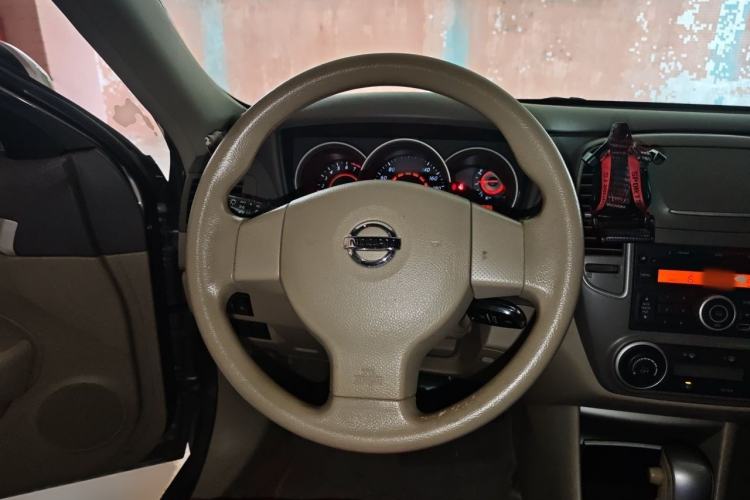 Used Nissan Sylphy 2012 Classic 1.6XE Automatic Comfort Edition Steering Wheel