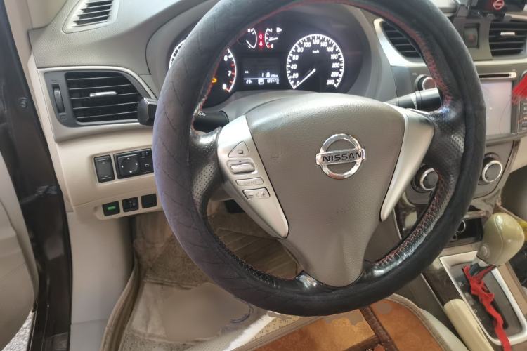 Used Nissan Sylphy 2012 1.6 XL CVT Luxury Edition Steering Wheel