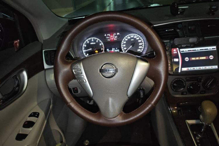 Used Nissan Sylphy 2012 1.6 XL CVT Luxury Edition Steering Wheel