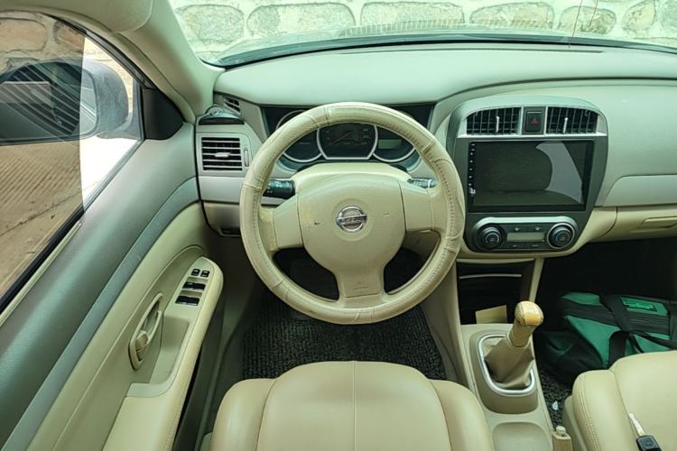 Used Nissan Sylphy 2012 Classic 1.6XE Manual Comfort Edition Steering Wheel
