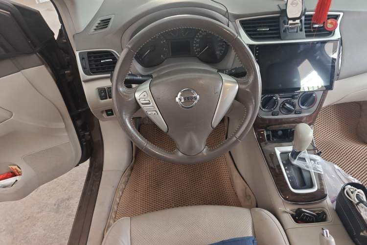 Used Nissan Sylphy 2012 1.6 XL CVT Luxury Edition Steering Wheel