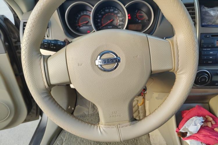 Used Nissan Sylphy 2012 Classic 1.6XL Manual Luxury Edition Steering Wheel