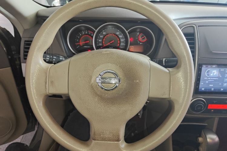 Used Nissan Sylphy 2012 Classic 1.6XE Automatic Comfort Edition Steering Wheel