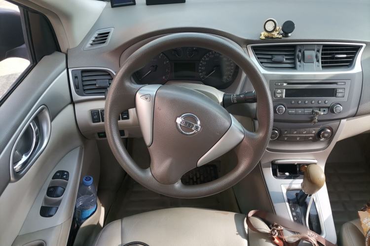 Used Nissan Sylphy 2012 1.6XE CVT Comfort Edition Steering Wheel