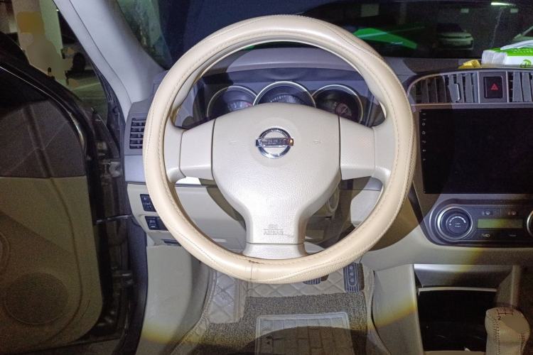 Used Nissan Sylphy 2012 Classic 1.6XE Manual Comfort Edition Steering Wheel