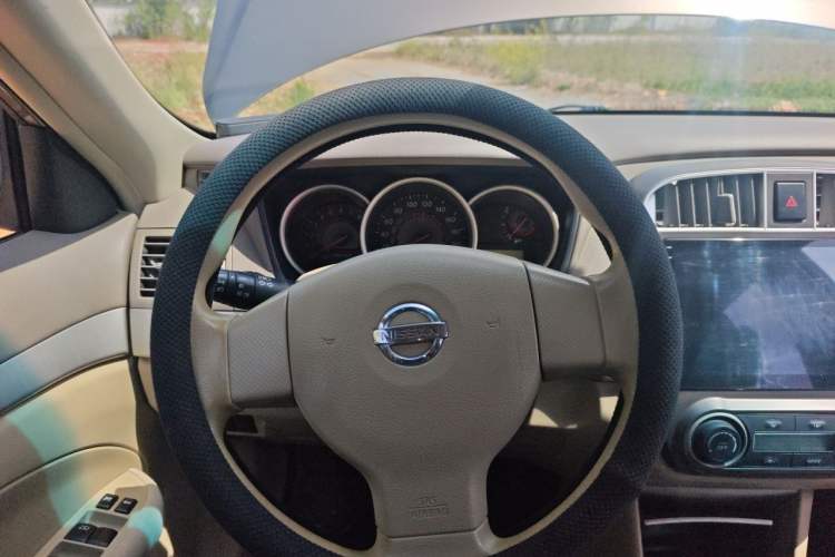 Used Nissan Sylphy 2012 Classic 1.6XE Manual Comfort Edition Steering Wheel
