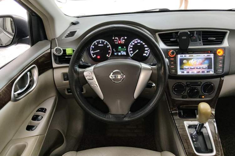 Used Nissan Sylphy 2012 1.6 XL CVT Luxury Edition Steering Wheel