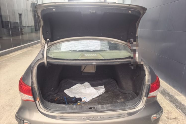 Used Nissan Sylphy 2012 Classic 1.6XE Manual Comfort Edition Trunk