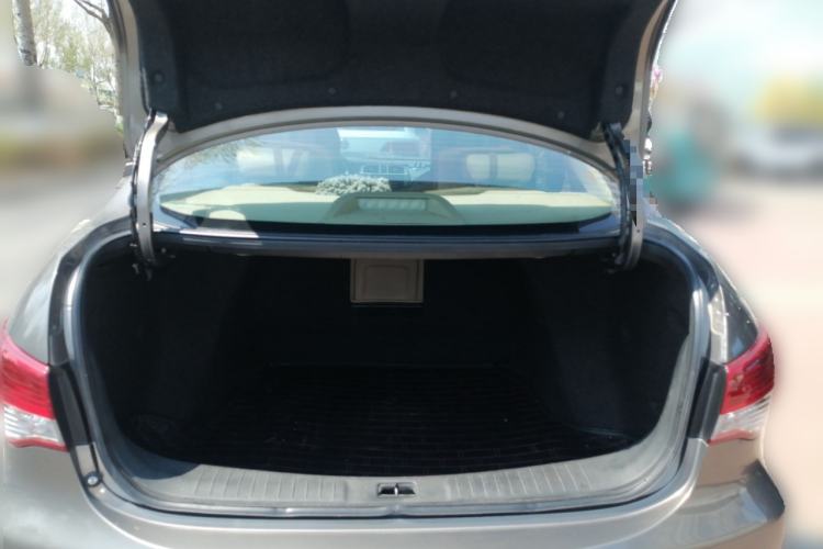 Used Nissan Sylphy 2012 Classic 1.6XL Manual Luxury Edition Trunk