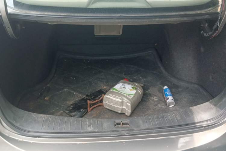 Used Nissan Sylphy 2012 Classic 1.6XE Manual Comfort Edition Trunk